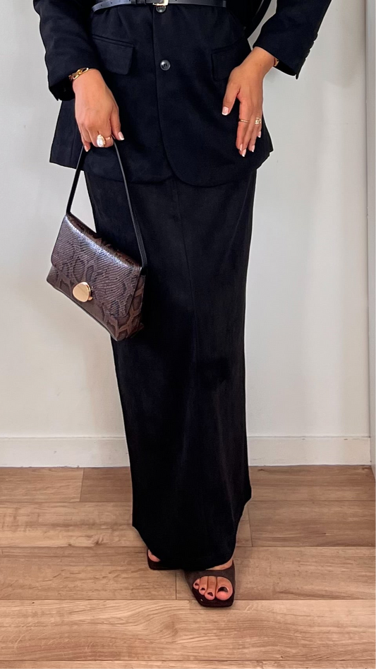 Jupe longue droite – Élégance & douceur effet daim