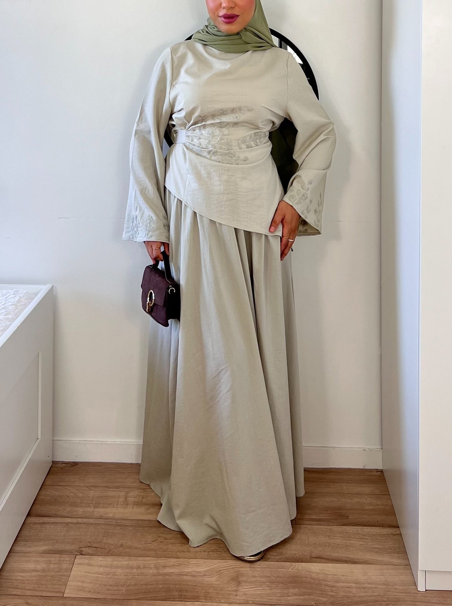 Ensemble Jupe Asymétrique & Haut Brodé | QUALITÉ PREMIUM |