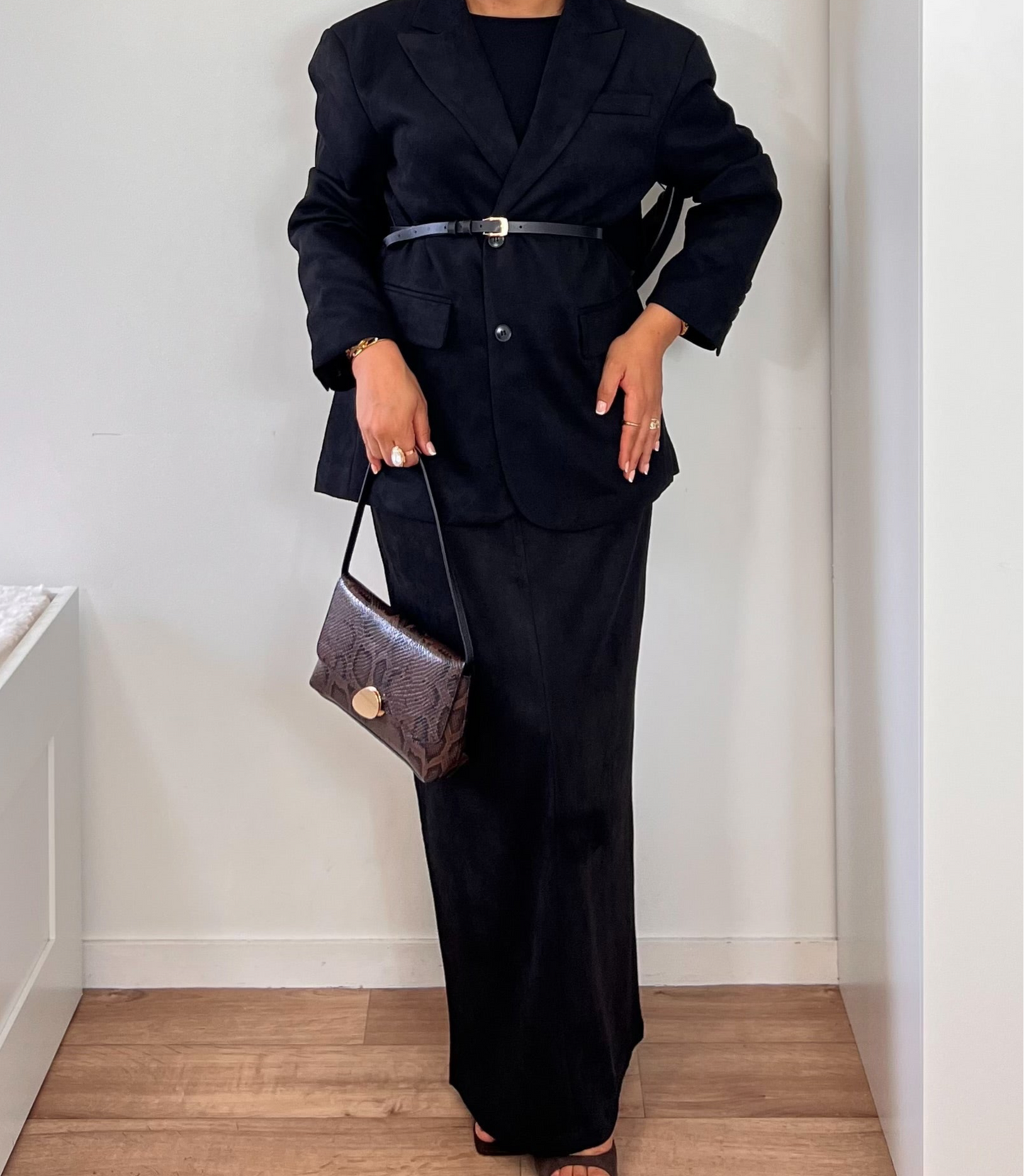 Jupe longue droite – Élégance & douceur effet daim